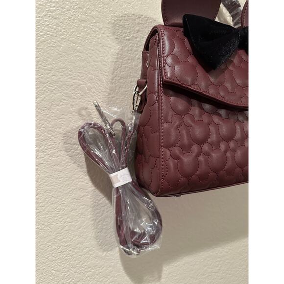 NWT Loungefly Disney Minnie Mouse maroon Black Crossbody Satchel Quilted Purse - Picture 3 of 6